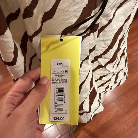 NWT Women's One Shoulder Knot Top Future Collective with Jenee Naylor XXS - Picture 7 of 7